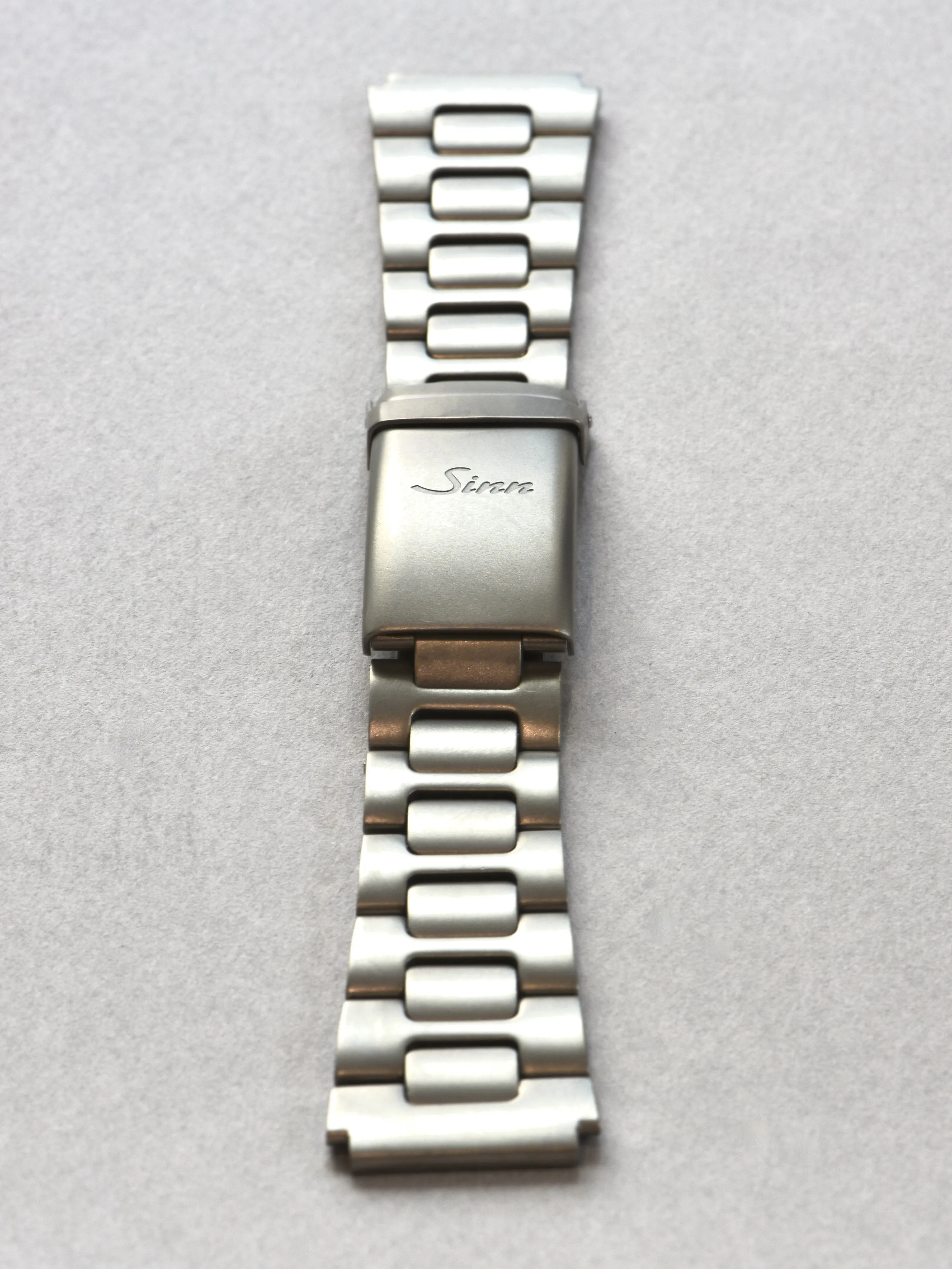 Sinn Modell 144 GMT Ti
