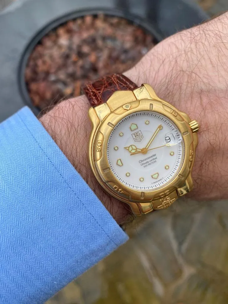 TAG Heuer Professional 6000 Mens Full Size Divers Watch - 18K Gold - WH514