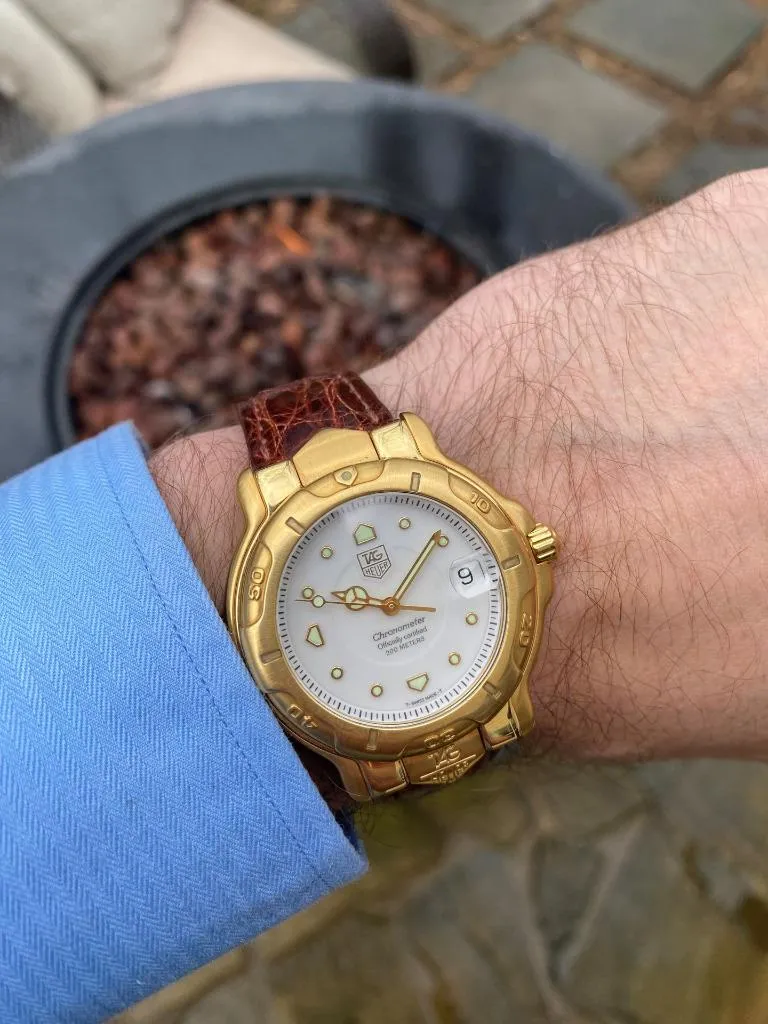 TAG Heuer Professional 6000 Mens Full Size Divers Watch - 18K Gold - WH514