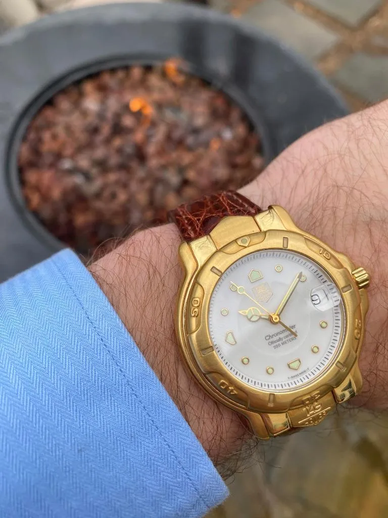 TAG Heuer Professional 6000 Mens Full Size Divers Watch - 18K Gold - WH514