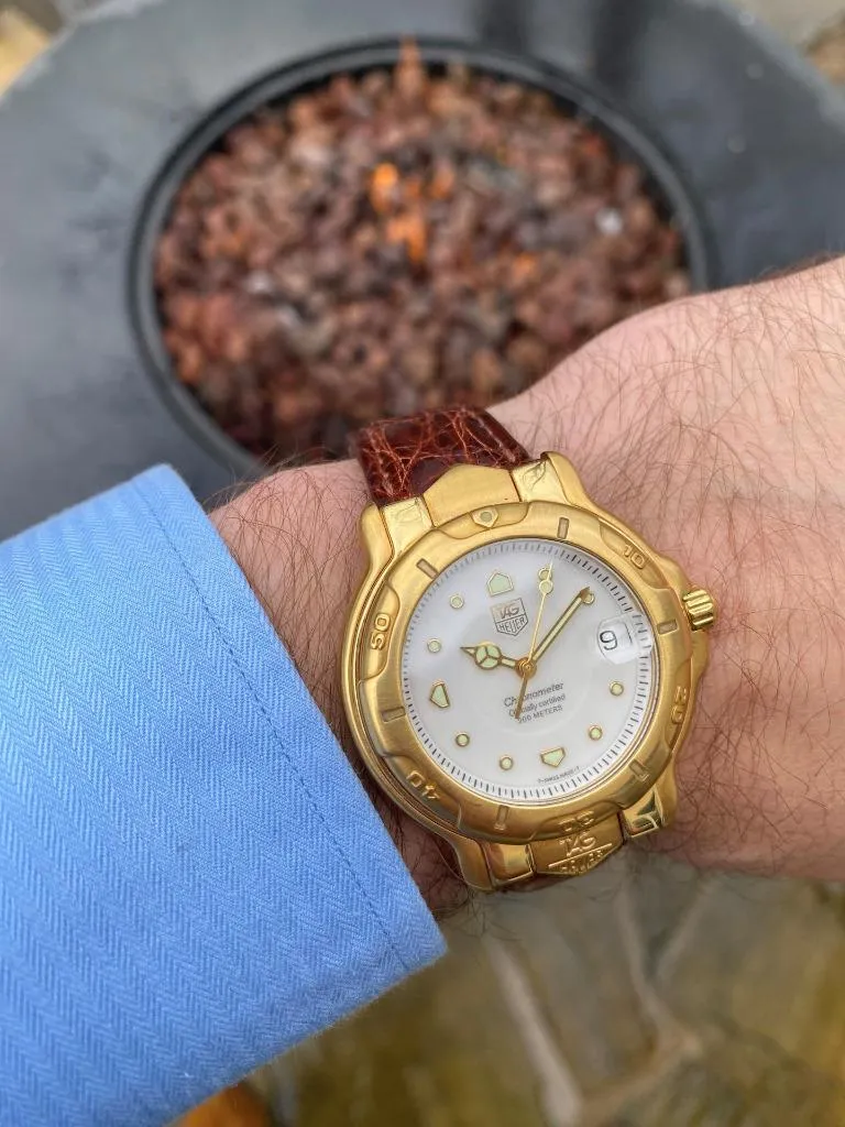 TAG Heuer Professional 6000 Mens Full Size Divers Watch - 18K Gold - WH514