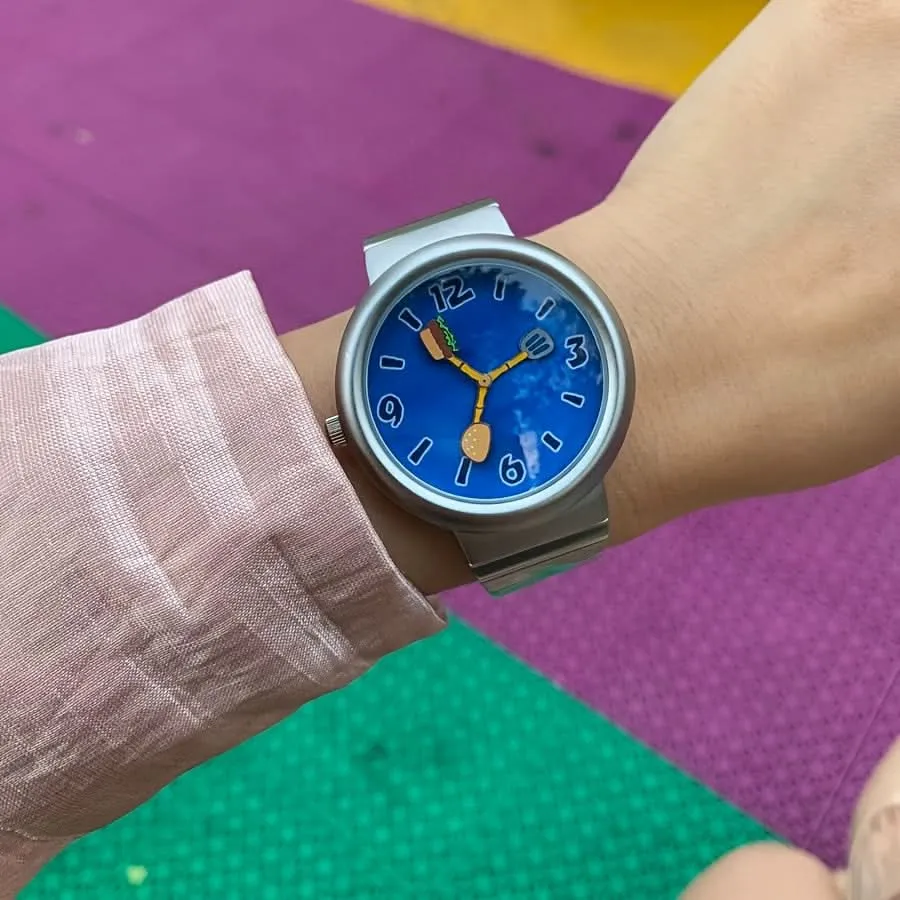 Unique Burger-Themed Blue Dial Watch – Silvery Matte Finish