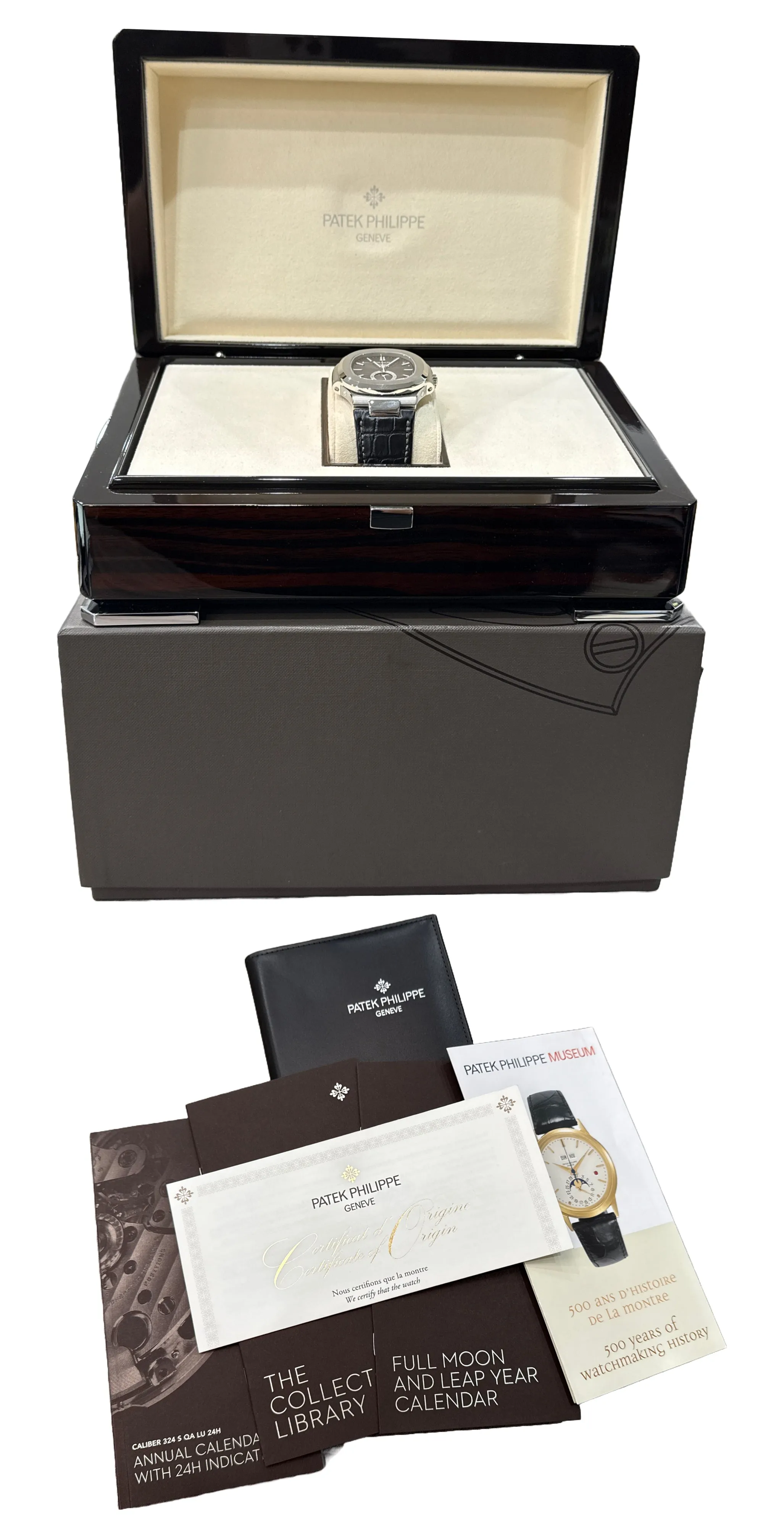 UNWORN 2018 PAPERS Patek Philippe Nautilus Moonphase Steel 40.5mm 5726A-001 BOX