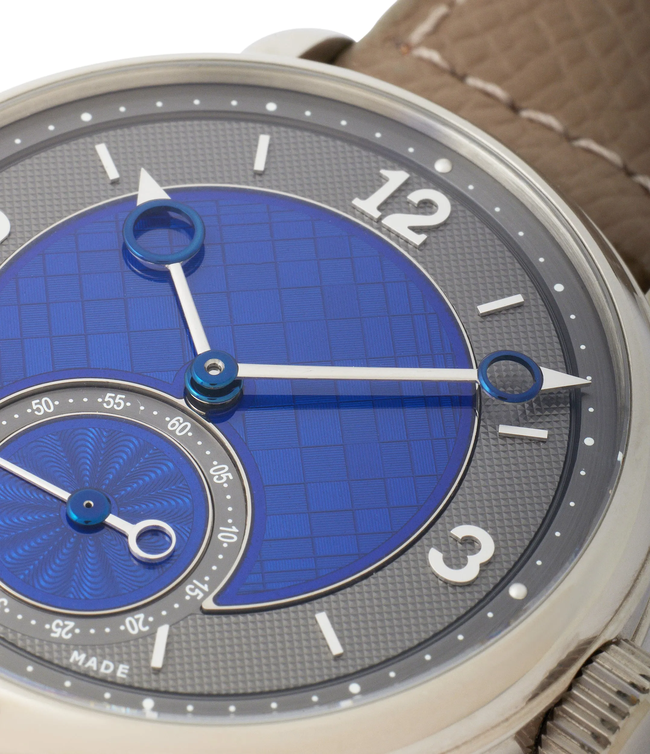 Vingt-8 | White Gold
